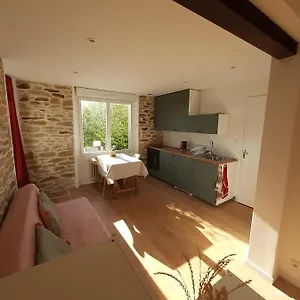 https://superbe-studio-entirement-neuf.inbrittany.com