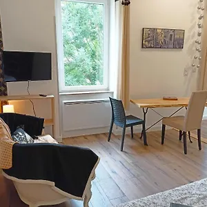 https://cocon-au-cur-de-ville.midi-pyreneeshotels.com